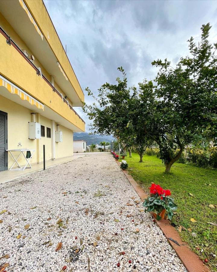 Casa Vacanze Paradise Santa Maria La Carita Bagian luar foto