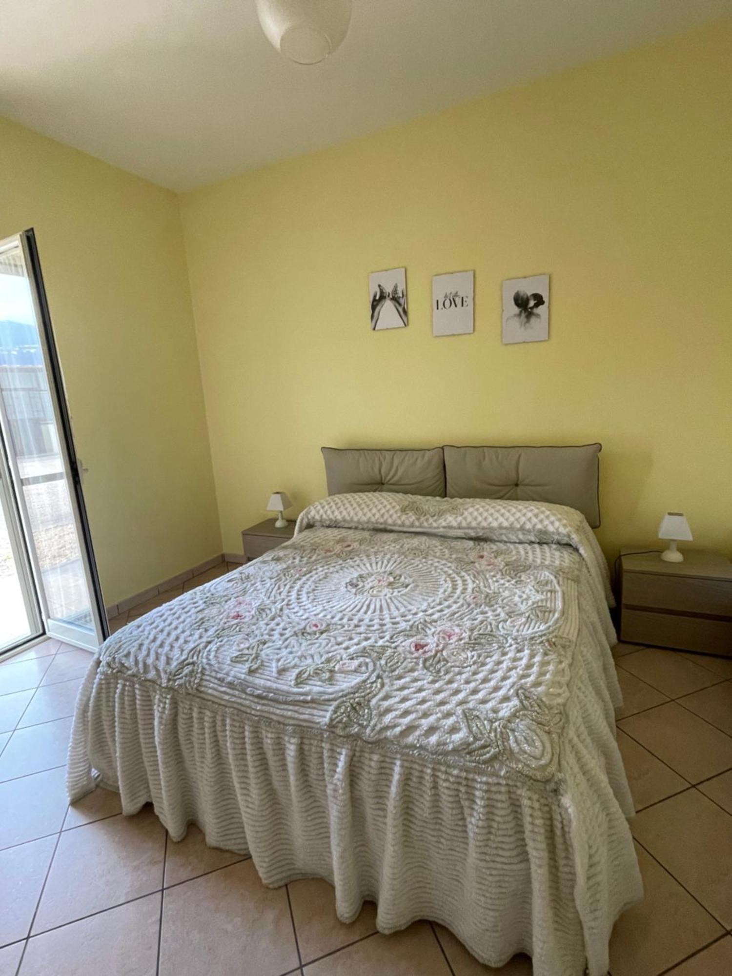 Casa Vacanze Paradise Santa Maria La Carita Bagian luar foto